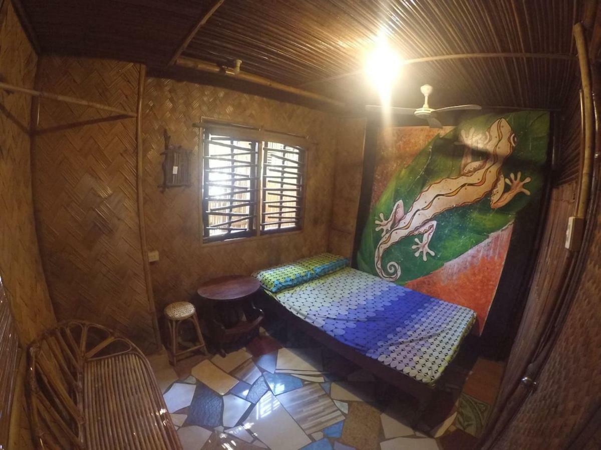 Bamboo Nest Hotel Puerto Princesa Bagian luar foto