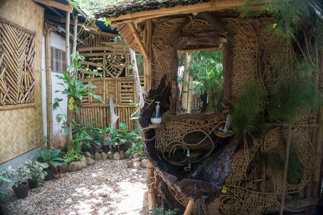 Bamboo Nest Hotel Puerto Princesa Bagian luar foto